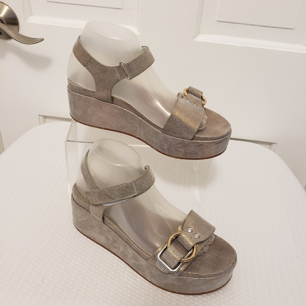 J/Slides Bronze Metallic Quest Platform Sandals Size 8.5, Stylish, Chic